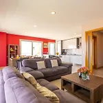 Sunrise T2 - By Smarthomes Apartamento