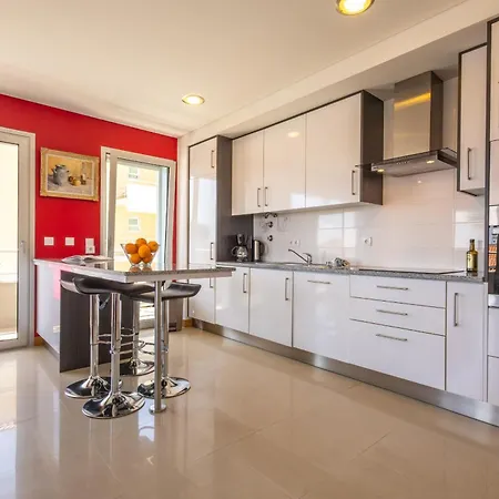 Апартаменты Sunrise T2 - By Smarthomes *